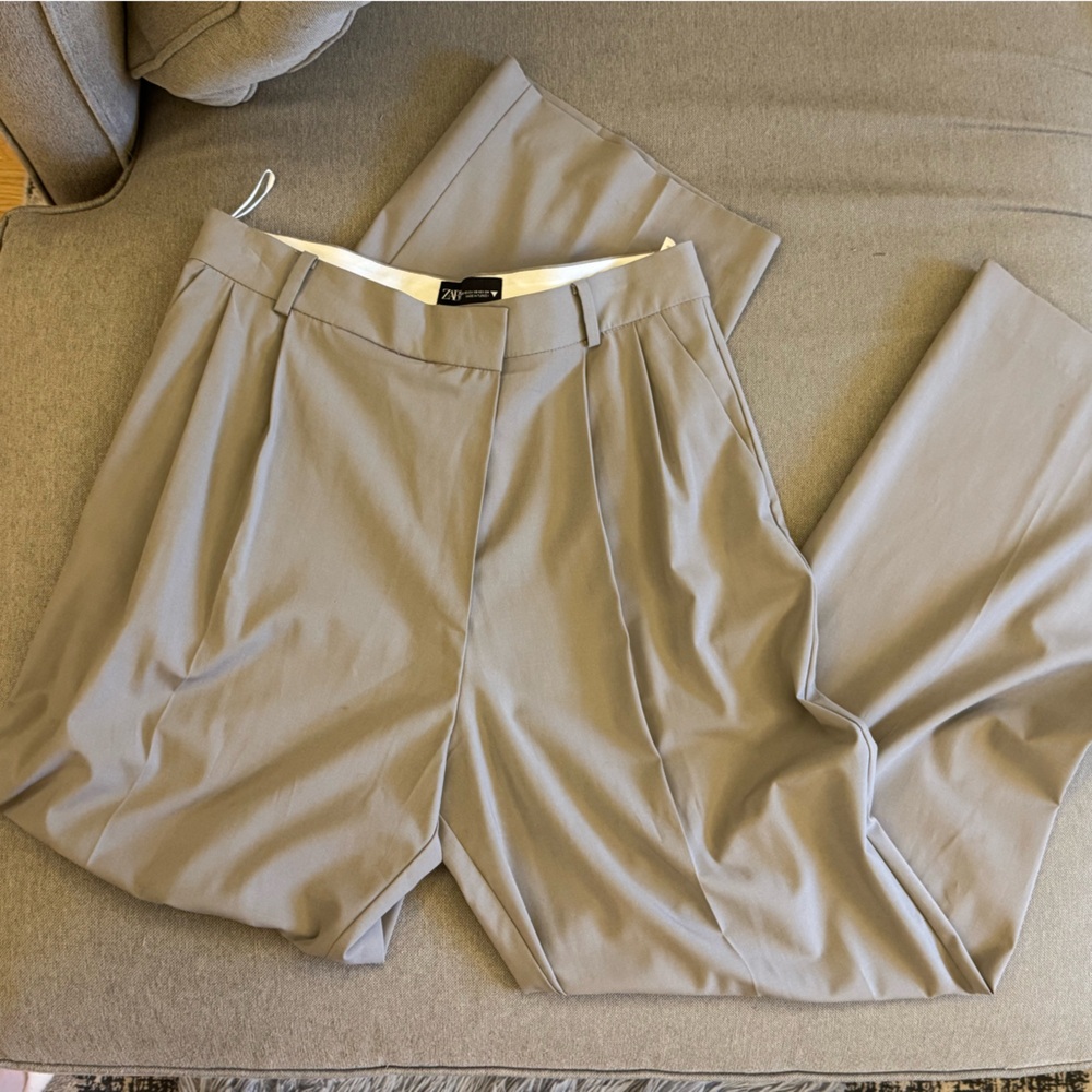 Zara women’s oversized slacks NEVER WORN